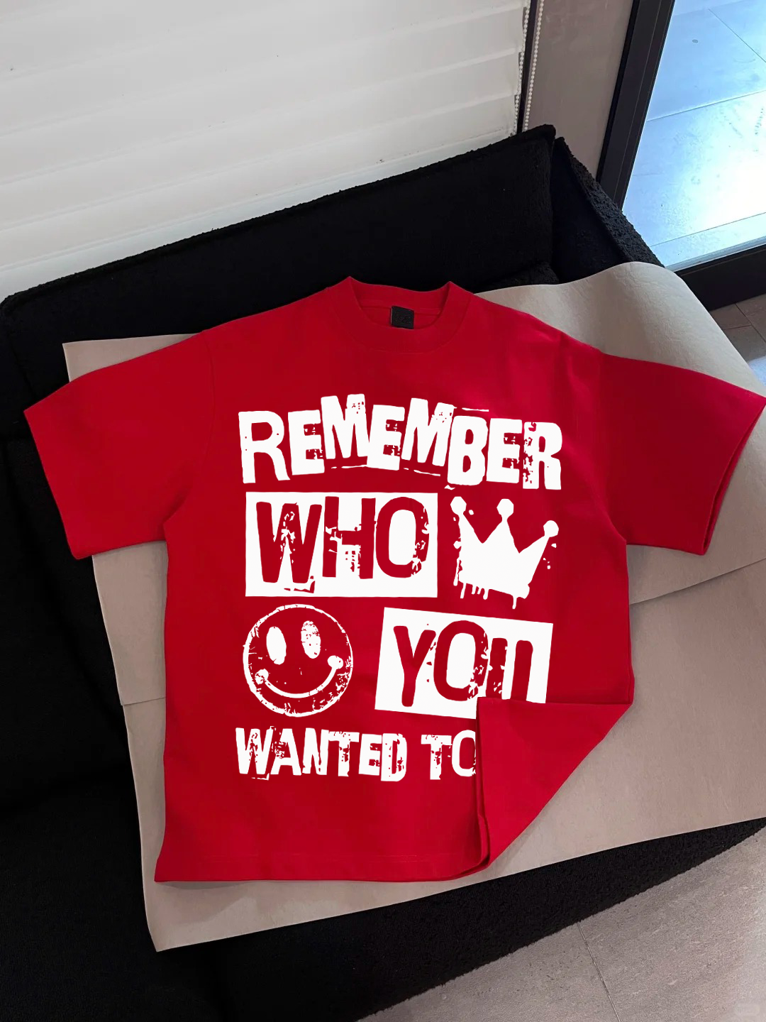 ÁO REMEMBER WHO YOU