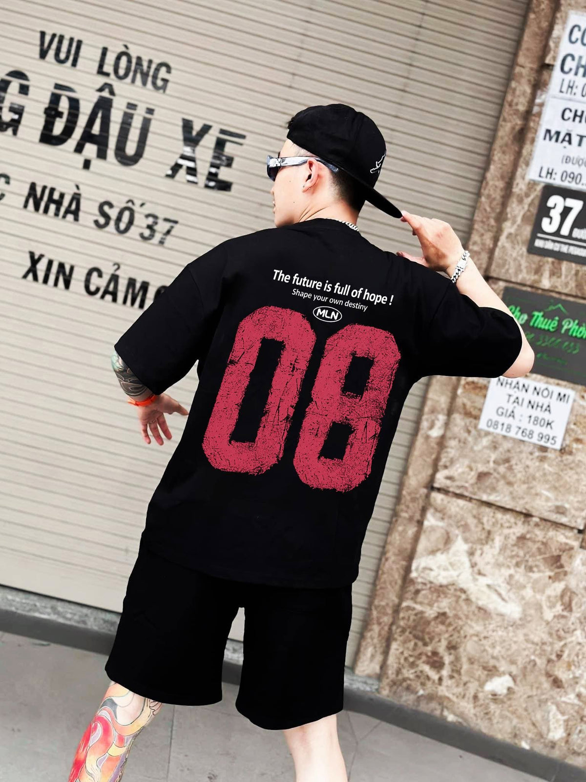 MLN 08 Tee